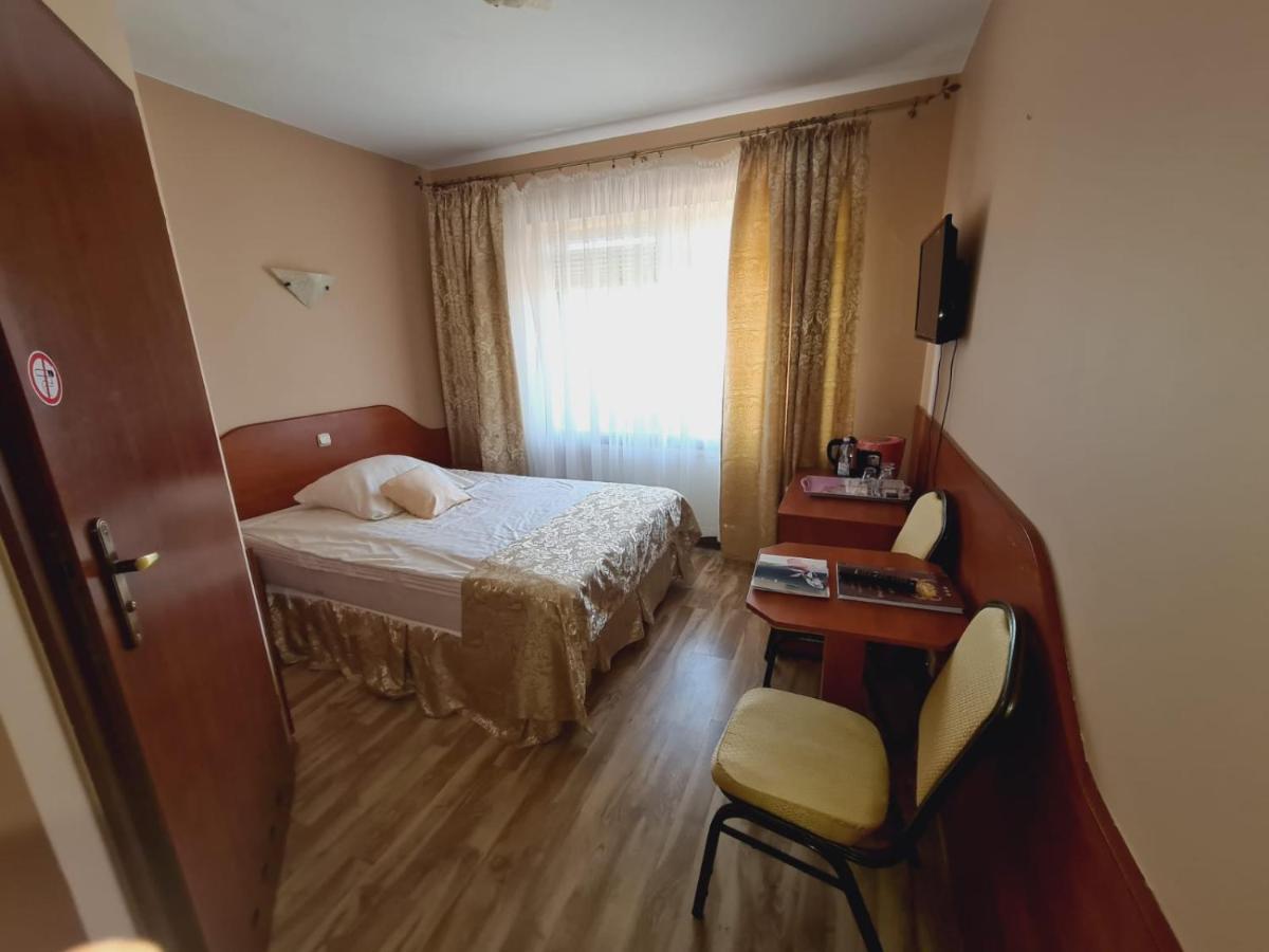 Willa Dorotka Busko-Zdrój Exterior foto