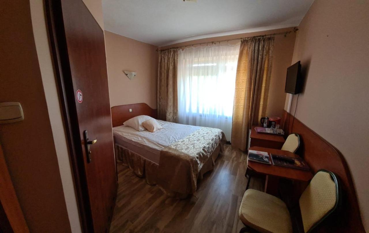Willa Dorotka Busko-Zdrój Exterior foto